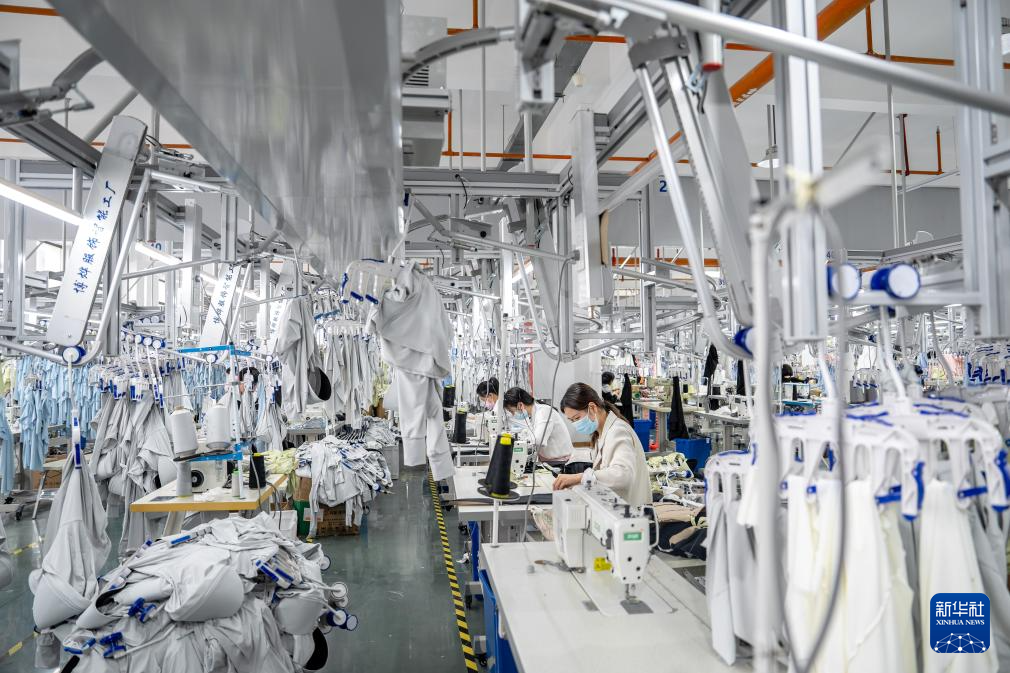 云南镇雄：多措并举促进群众“家门口就业”