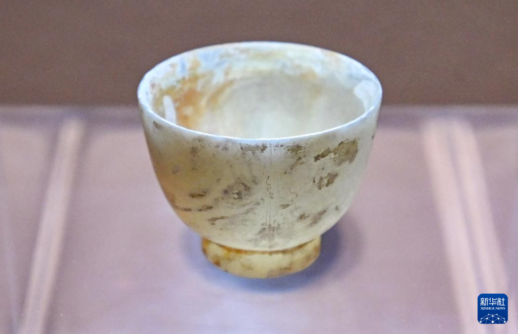 “琉光璃彩——淄博琉璃艺术展”在国博开展