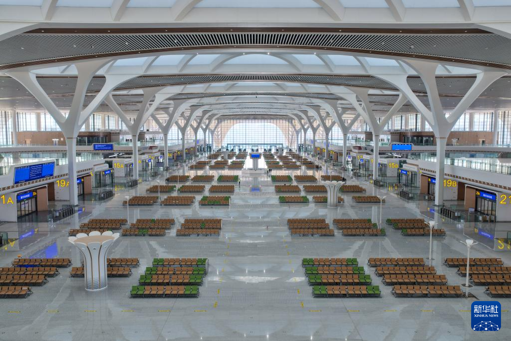 渝厦高铁重庆段7座车站完工亮相