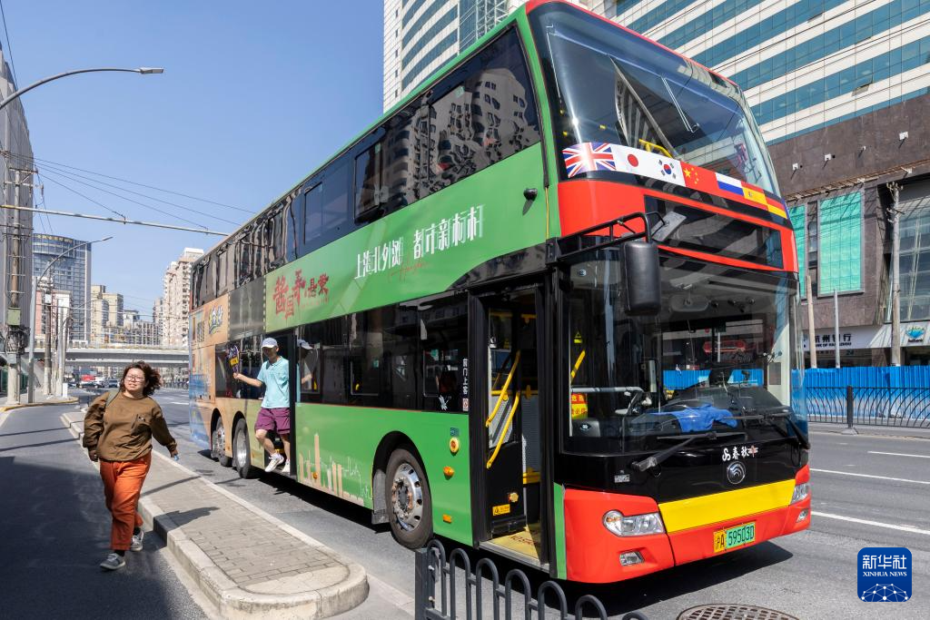 上海虹口:电影《酱园弄·悬案》热映 带动文旅商融合发展