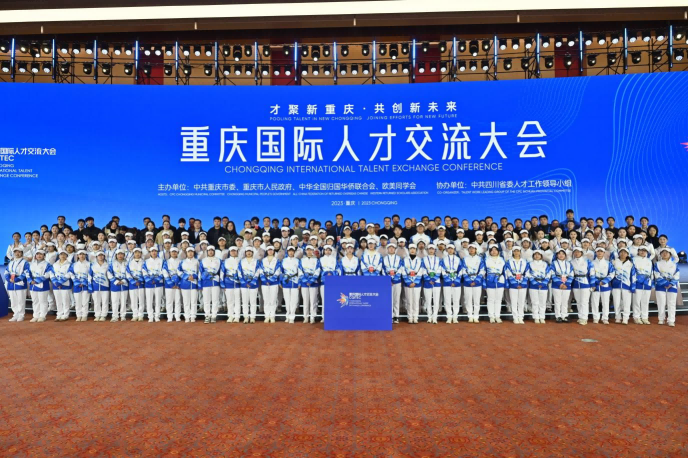 川外“V 小青”多语种志愿服务队：22年淬炼专业梯队为西部开放架起多语桥梁