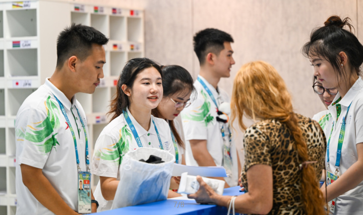 川外“V 小青”多语种志愿服务队：22年淬炼专业梯队为西部开放架起多语桥梁