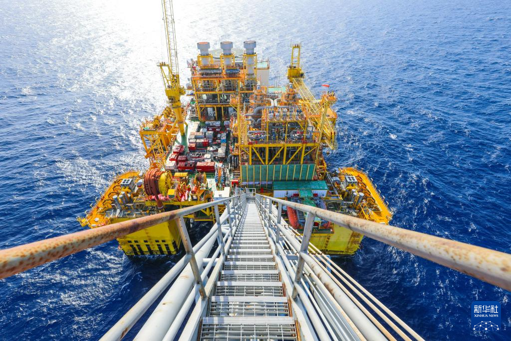 “深海一号”大气田二期项目全面投产