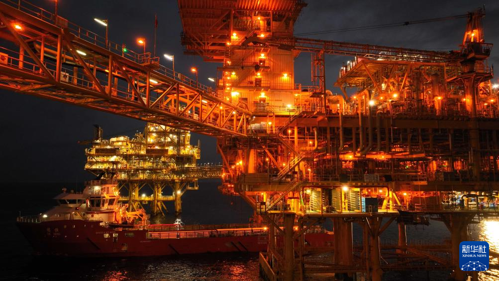 “深海一号”大气田二期项目全面投产