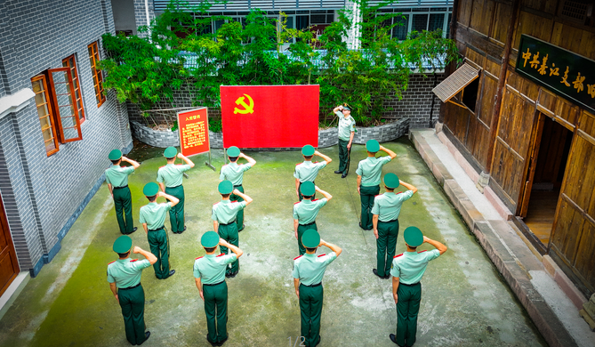 武警重庆总队执勤第一支队践行使命铸忠诚多形式庆“七一”