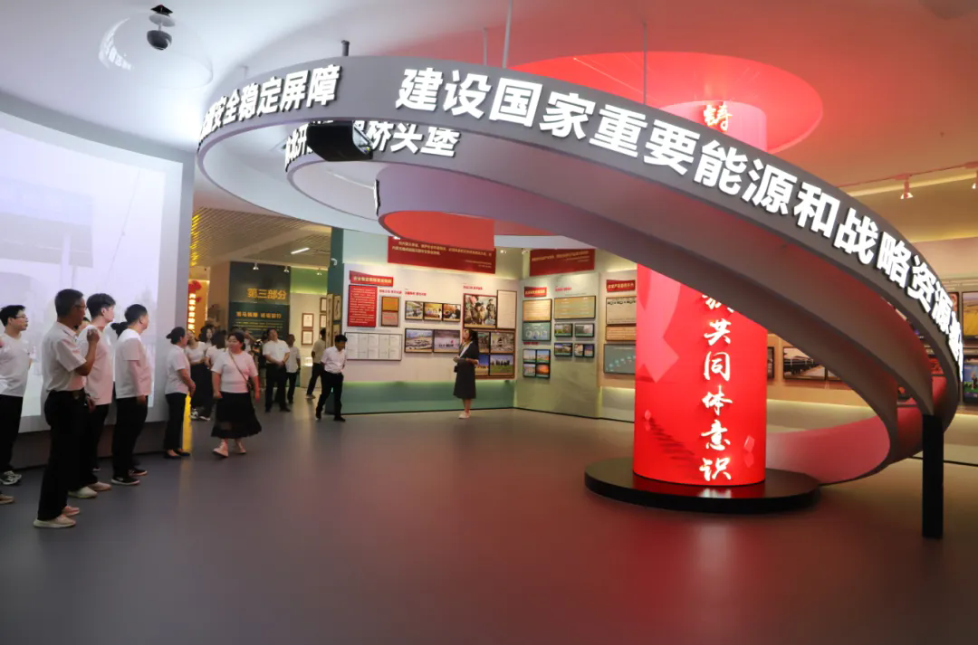 千年马魂激荡北疆！“蒙古马精神”主题教室成党性教育新地标