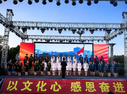 宁夏举办“七一颂党恩 同画同心圆 共筑强国梦”专场文艺演出