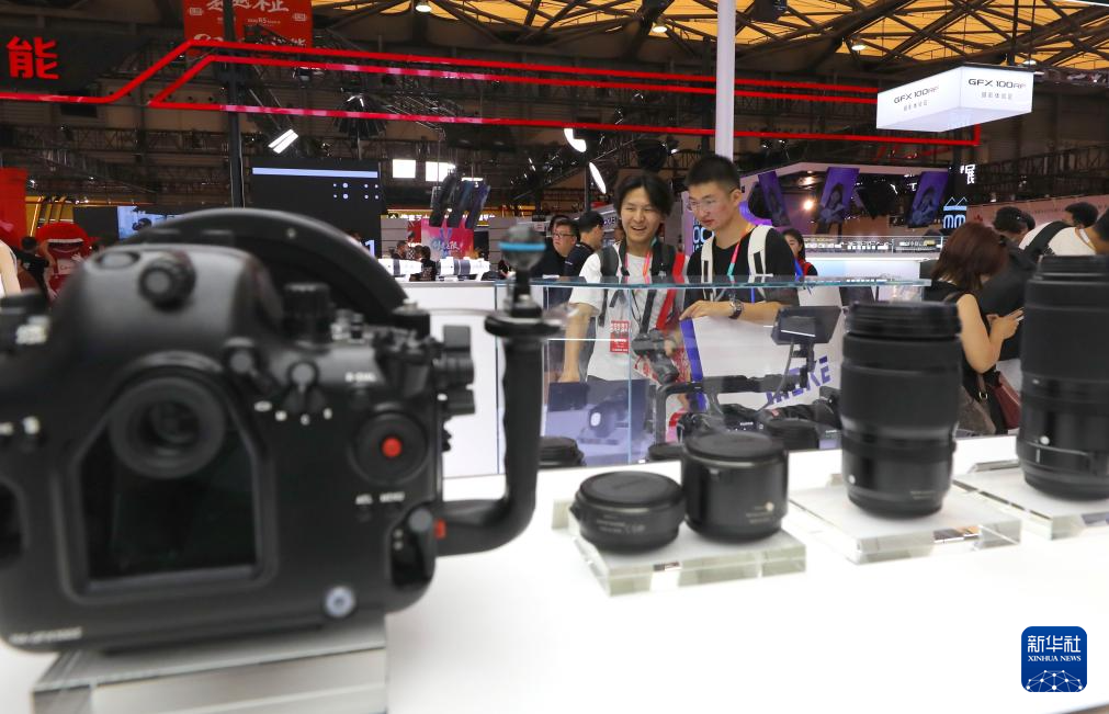 上海国际摄影器材和数码影像展开幕