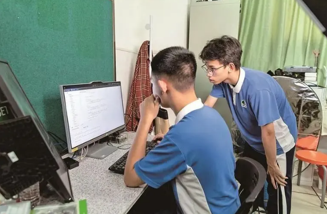 深圳高中生出手!成功研发学生欺凌预测系统 深圳高中生出手!成功研发学生欺凌预测系统