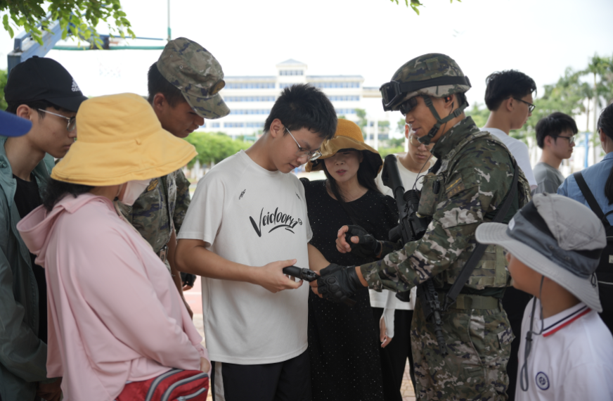 海南省双拥办:多元活动架起军民连心桥 海南省双拥办:多元活动架起军民连心桥