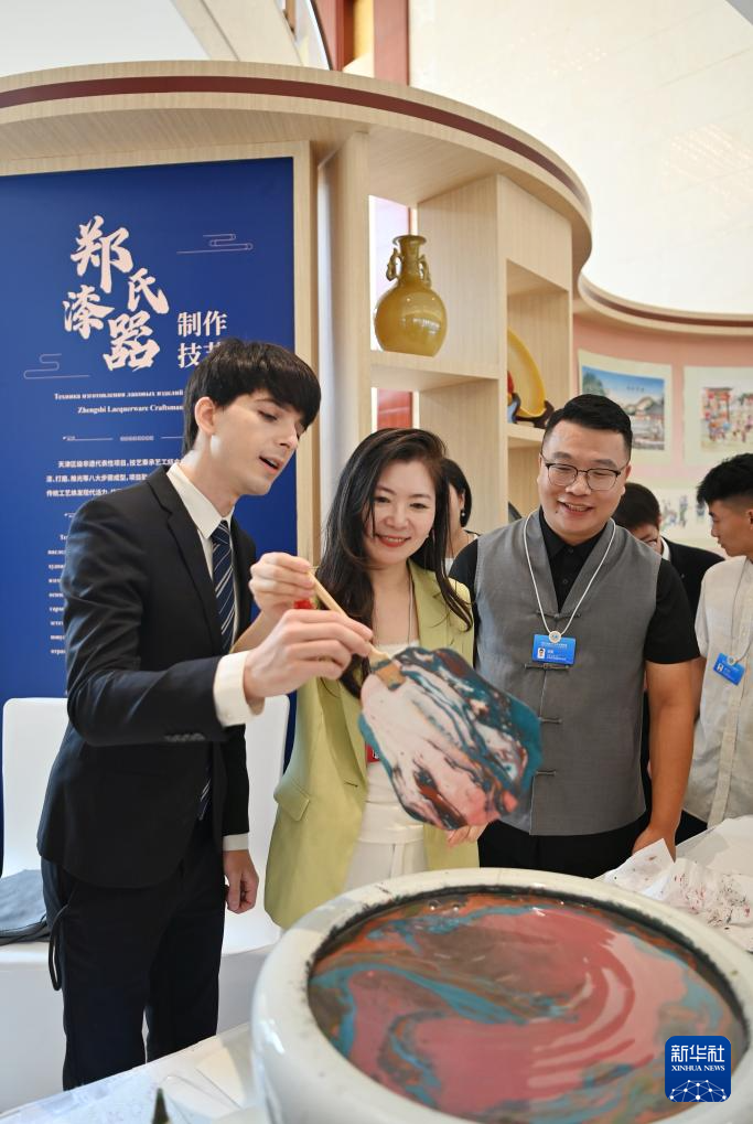 2025上合组织国家文明对话在天津举行