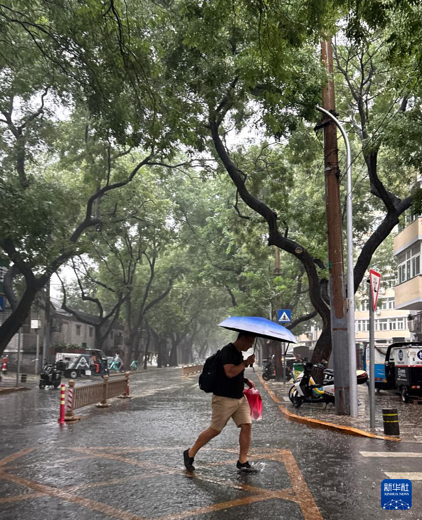 北京升级发布暴雨红色预警