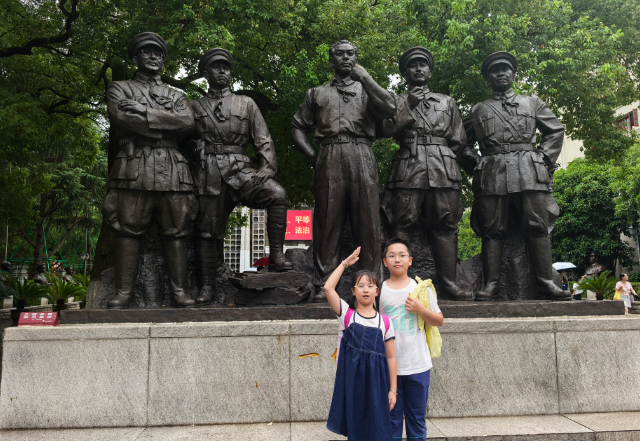 重温红色经典，探访人间真情！深圳少年度过不一样的暑假