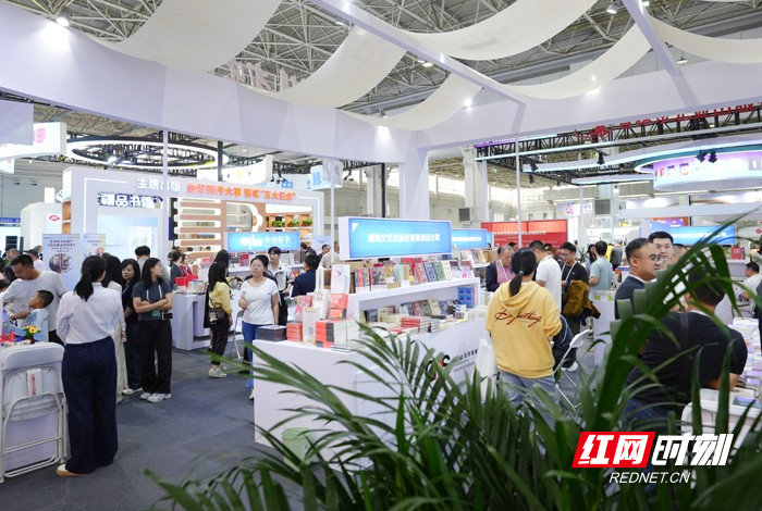 湘书传情，墨香草原：2025北疆书展圆满落幕，湖湘文化与草原文明深度对话