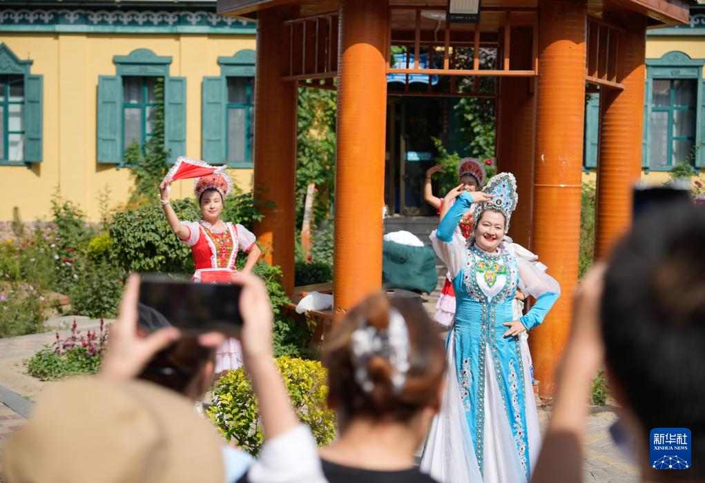 砥砺奋进七十载 天山南北谱华章丨新疆伊宁六星街:打造文旅融合新亮点