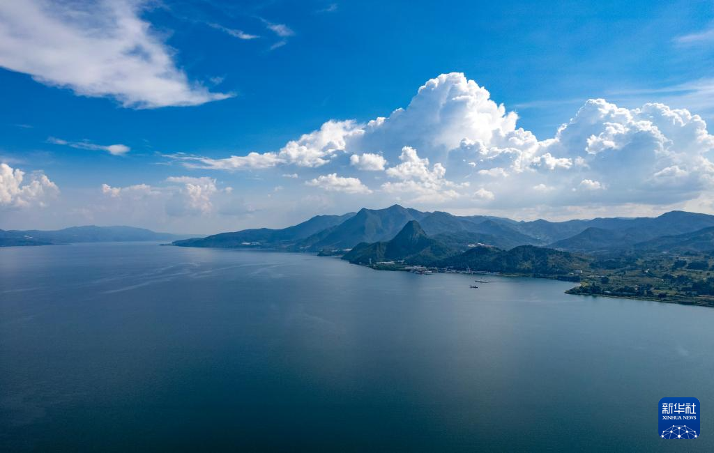 飞阅中国丨秋日抚仙湖