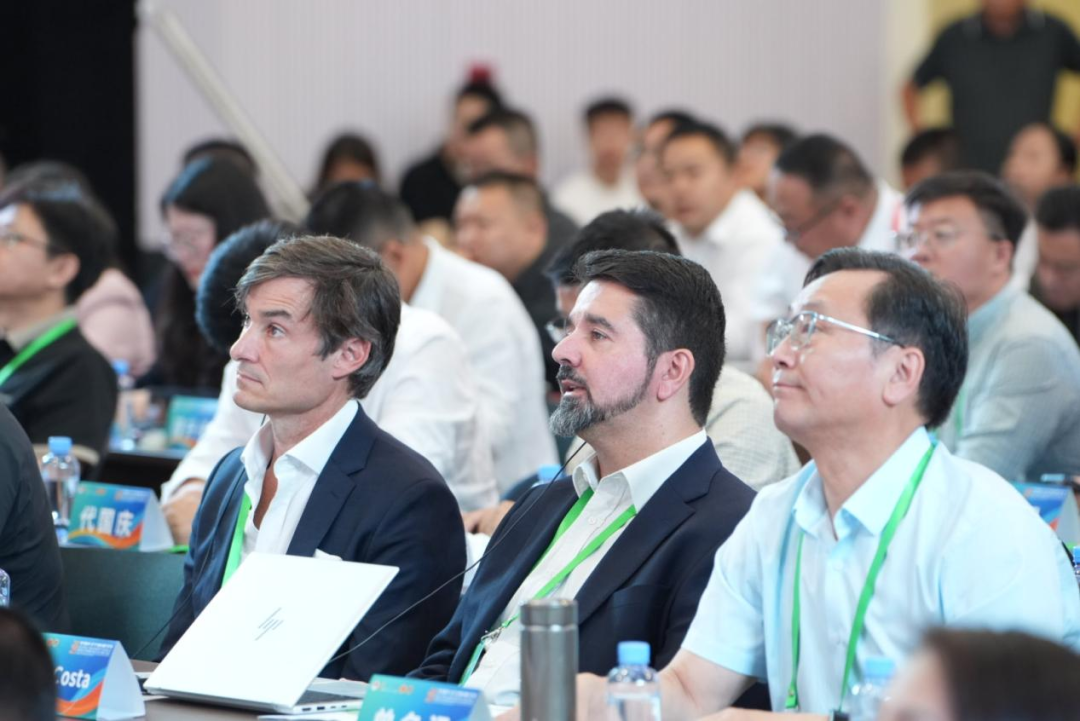 2025年鄂托克旗第二届国际螺旋藻产业发展大会暨第五届《中欧地理标志协定》互认产品推广洽谈会开幕