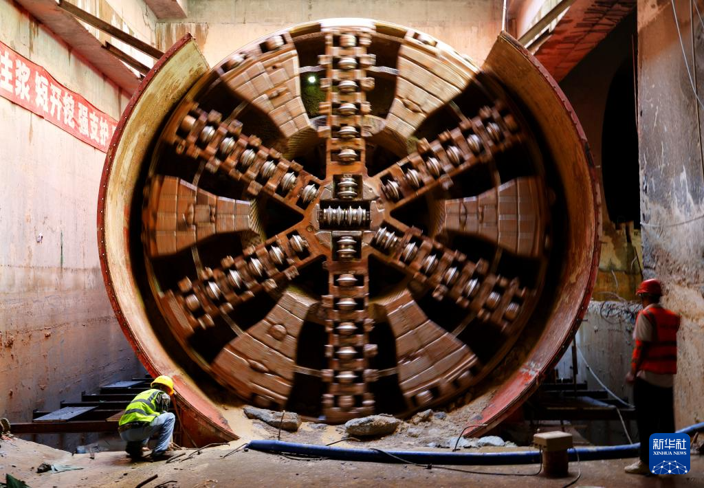 深圳:盾构齐头并进两条隧道贯通