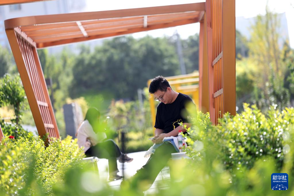 兰州:“口袋公园”扮靓城市微空间