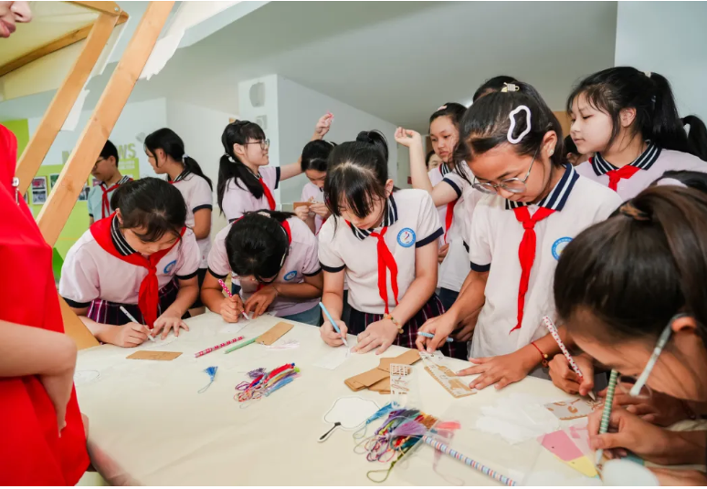 无锡市锡山区“护苗·绿书签行动”宣传活动成功举行