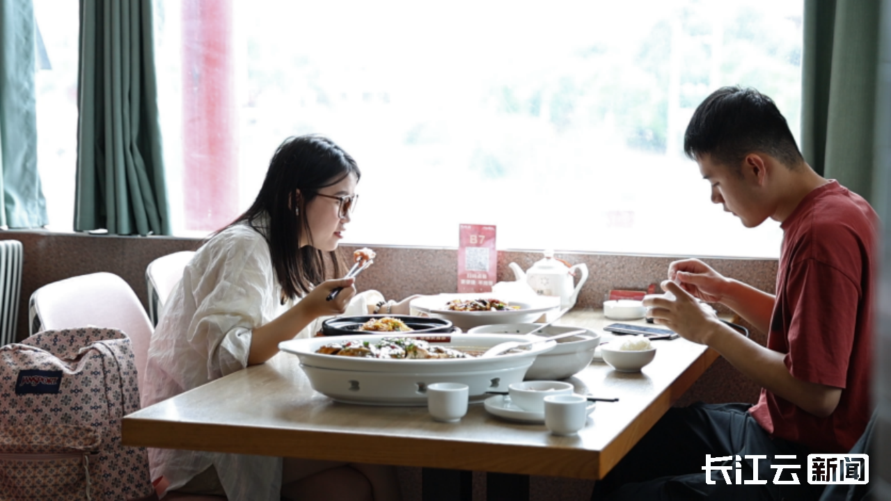 国际生鲜直达内陆餐桌 鄂州花湖机场丰富国庆中秋味蕾