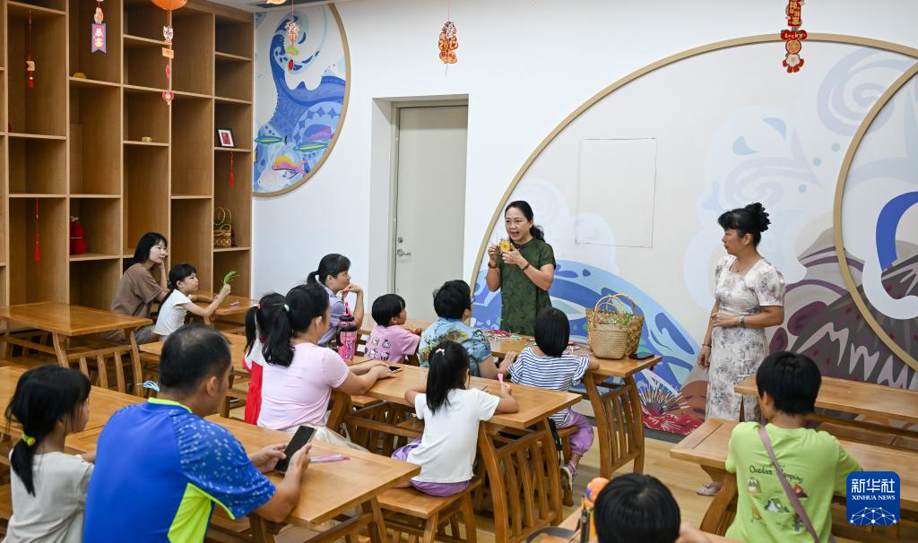 海口：在非遗学堂感受文化魅力