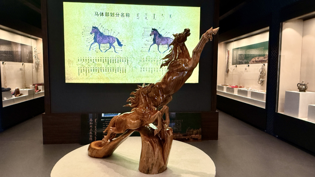 马什亥嘎查:从“马背传承”到“产业勃兴”