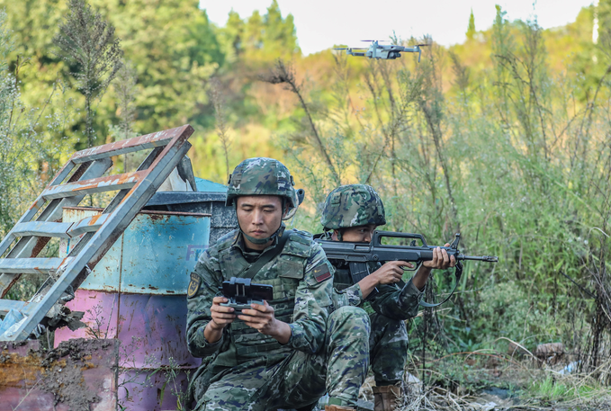 武警重庆总队执勤第三支队：野外驻训砺锋芒 练兵备战强本领