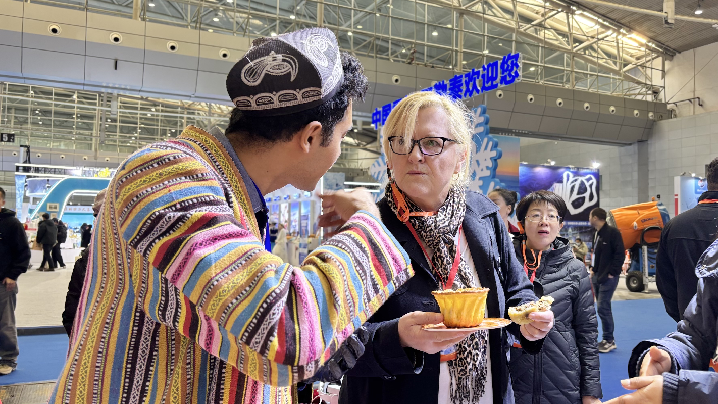 第十九届新疆冬博会启幕,“冰雪丝路”绘就热雪新画卷