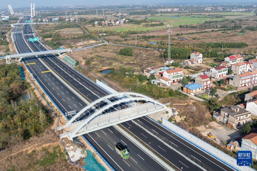 京港澳高速湖北北段改扩建工程临近收官