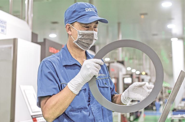 产业链从“物理连接”迈向“化学反应” 创新联合体的“银川实验” 产业链从“物理连接”迈向“化学反应” 创新联合体的“银川实验”