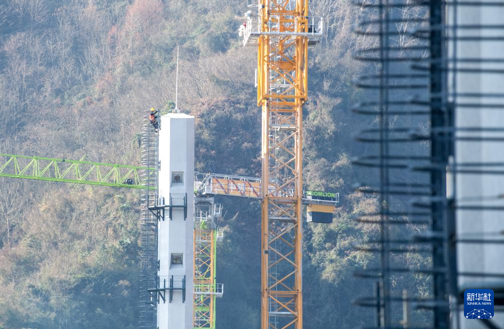 西渝高铁建设稳步推进