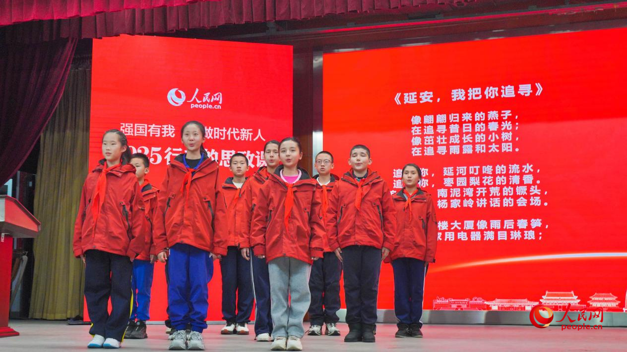 “强国有我 争做时代新人——2025行走的思政课”交流活动在乌鲁木齐成功举行