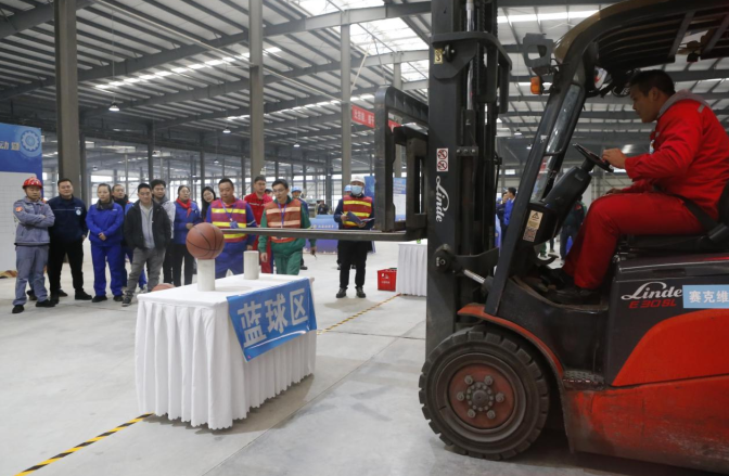 “技能竞赛+揭榜挂帅”双轮驱动 重庆万盛举行制造业职工劳动和技能大赛