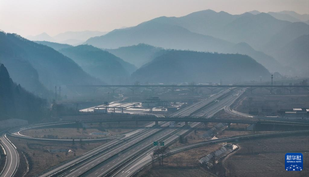 陕西眉太高速公路建成通车