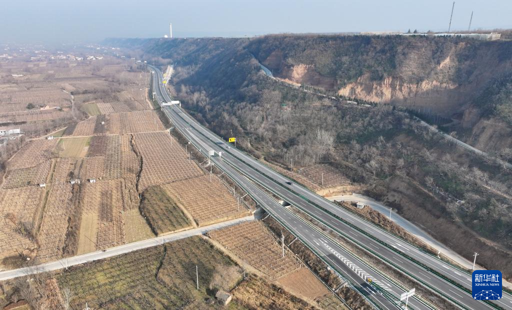 陕西眉太高速公路建成通车