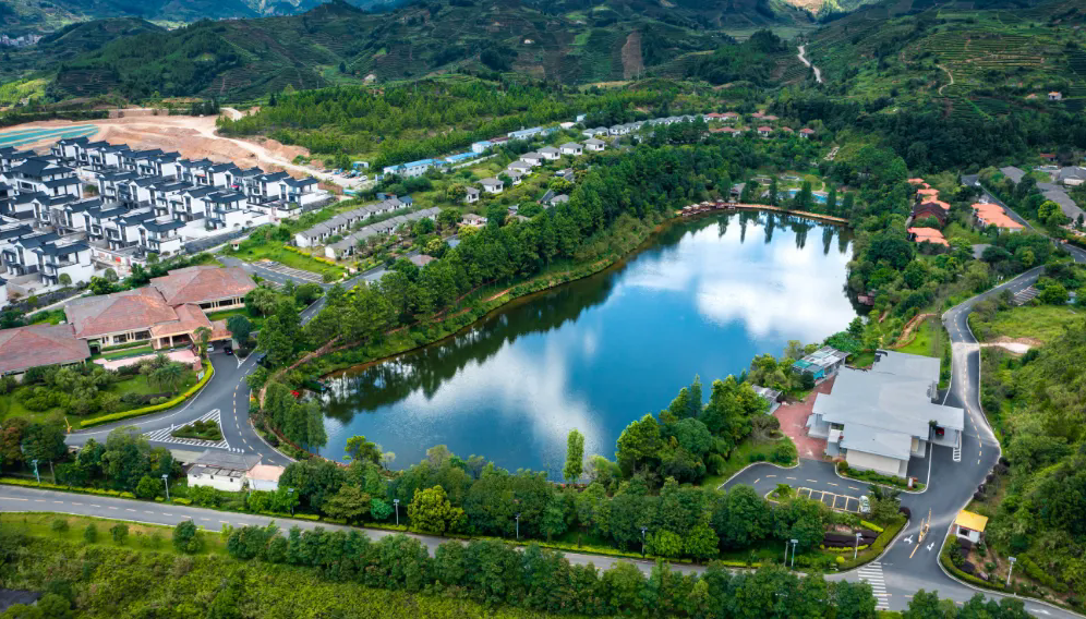 来揭阳就对了!玩什么吃什么看这里→ 13dbc18778679a29c2ac51c7fc1f9a58.png