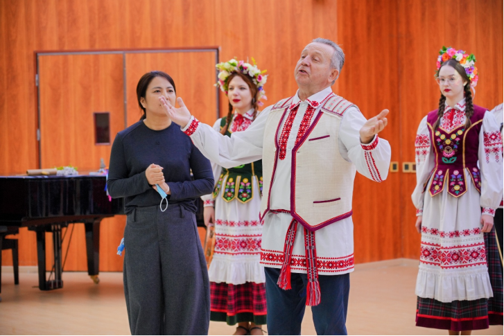 以艺为桥,联通中外 河南艺术职业学院第五届中外文化艺术交流月圆满落幕 以艺为桥,联通中外 河南艺术职业学院第五届中外文化艺术交流月圆满落幕