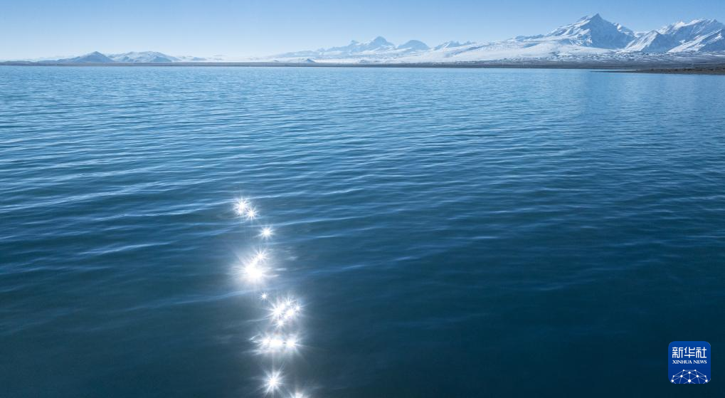 美丽中国丨西藏:鸟瞰蔚蓝佩枯错