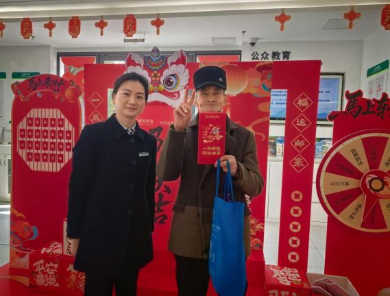 邮储银行重庆分行：这波操作很“邮爱”