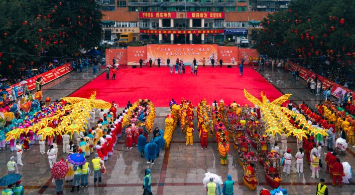 重庆江津白沙：千年古镇“闹”出消费新图景