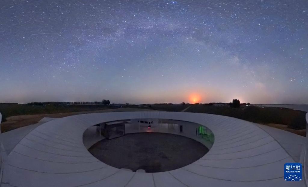 星空相册丨“银河之眼”现身夜空