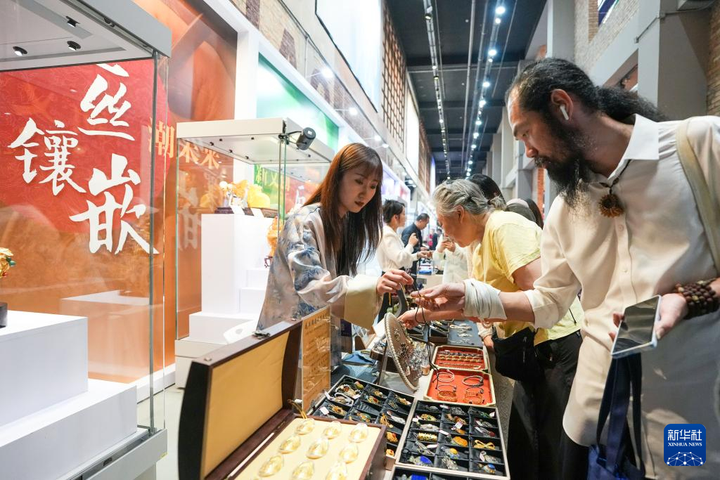 “顶流”文创集结 传统文化交融 北京打造城市级文旅消费新场景