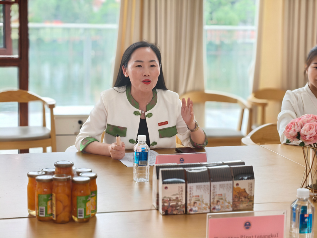 云裳礼序 情暖中泰:湖南信息学院开展中泰文化交流活动 云裳礼序 情暖中泰:湖南信息学院开展中泰文化交流活动