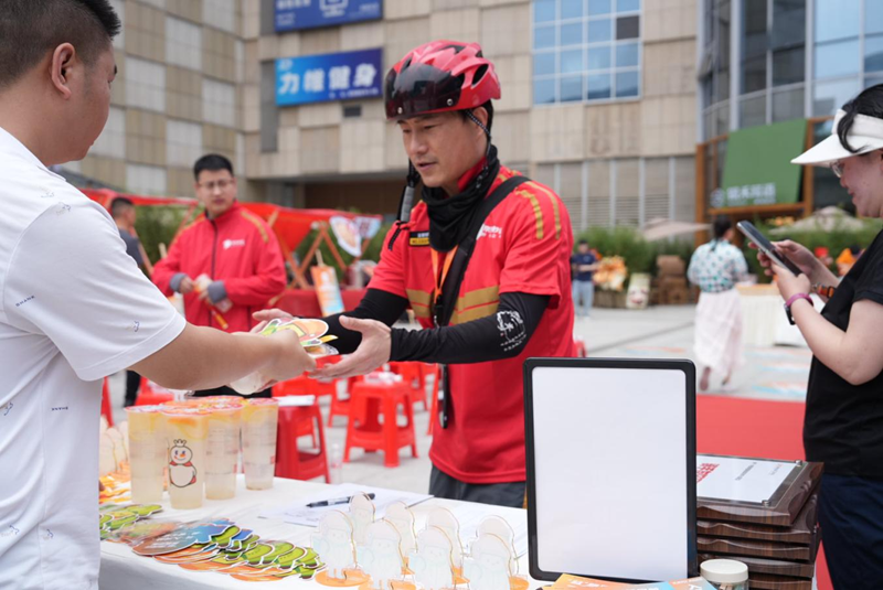 新声驿站丨成都高新区桂溪街道益州社区启动骑士友好服务计划