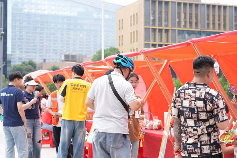 新声驿站丨成都高新区桂溪街道益州社区启动骑士友好服务计划
