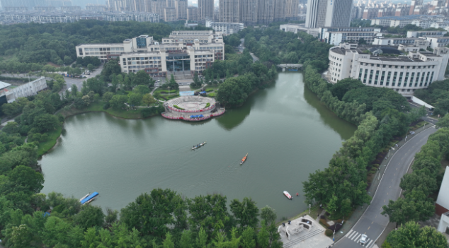 揽月湖再掀竞渡潮 湖科第五届校园龙舟赛火热开赛