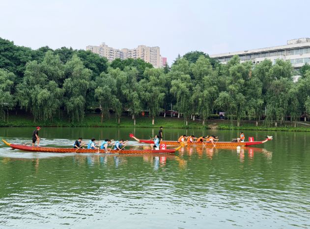 揽月湖再掀竞渡潮 湖科第五届校园龙舟赛火热开赛