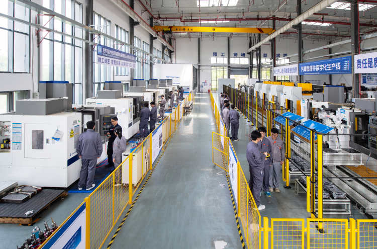智能制造与交通学院院长周桐：智造赋能新赛道 校企融通启新篇|重庆工程职业技术大学“院长话专业”系列访谈