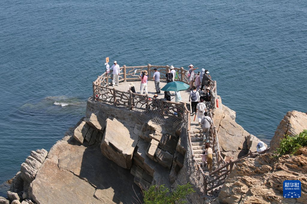 山东海滨消夏游热度攀升